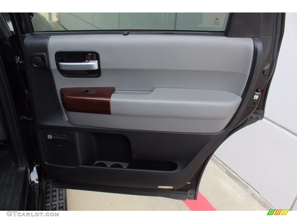 2015 Toyota Sequoia Platinum Gray Door Panel Photo #139512229