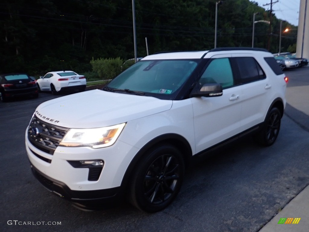 2018 Explorer XLT 4WD - Oxford White / Ebony Black photo #7