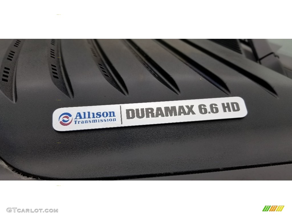2013 Chevrolet Silverado 2500HD LT Regular Cab 4x4 Marks and Logos Photos