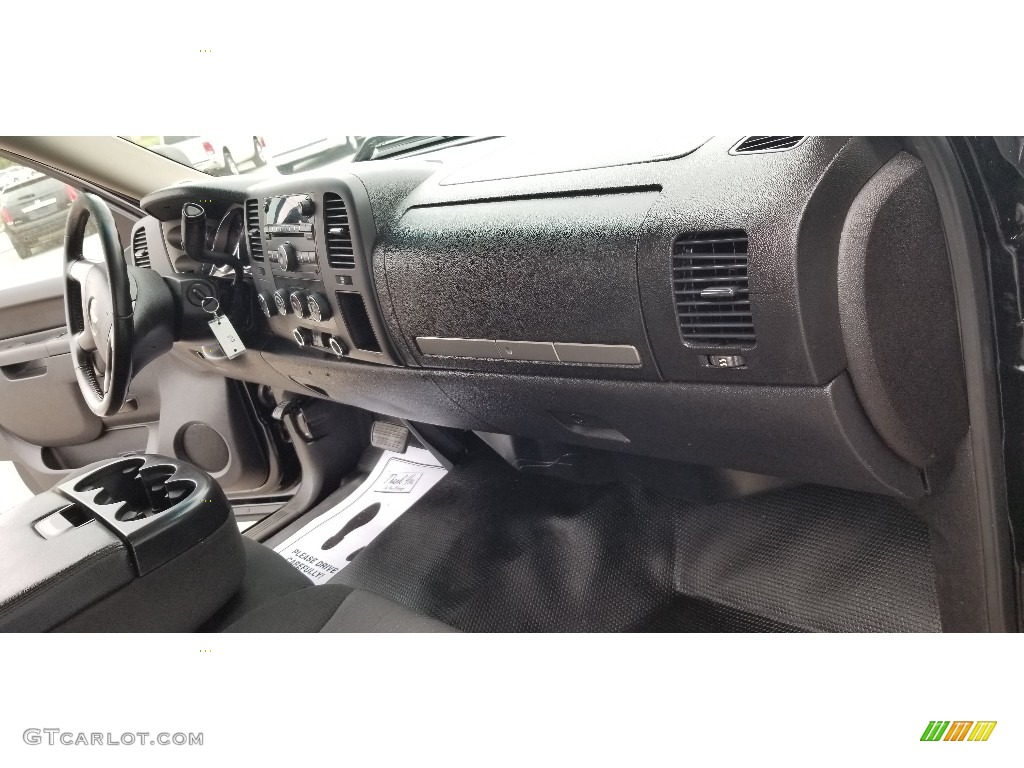 2013 Chevrolet Silverado 2500HD LT Regular Cab 4x4 Dashboard Photos