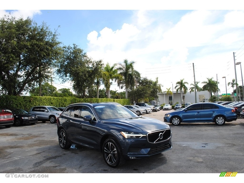 2018 XC60 T5 AWD Momentum - Denim Blue Metallic / Amber photo #1