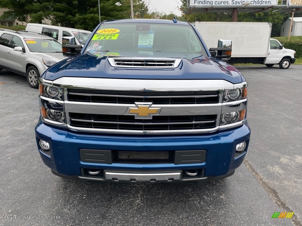 2019 Silverado 2500HD High Country Crew Cab 4WD - Deep Ocean Blue Metallic / High Country Jet Black/­Medium Ash Gray photo #3