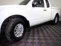 Glacier White - Frontier SV King Cab 4x4 Photo No. 7