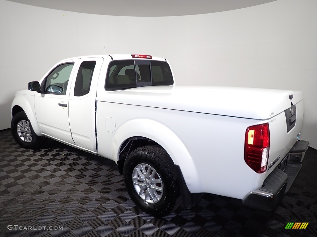 Glacier White 2017 Nissan Frontier SV King Cab 4x4 Exterior Photo #139524450