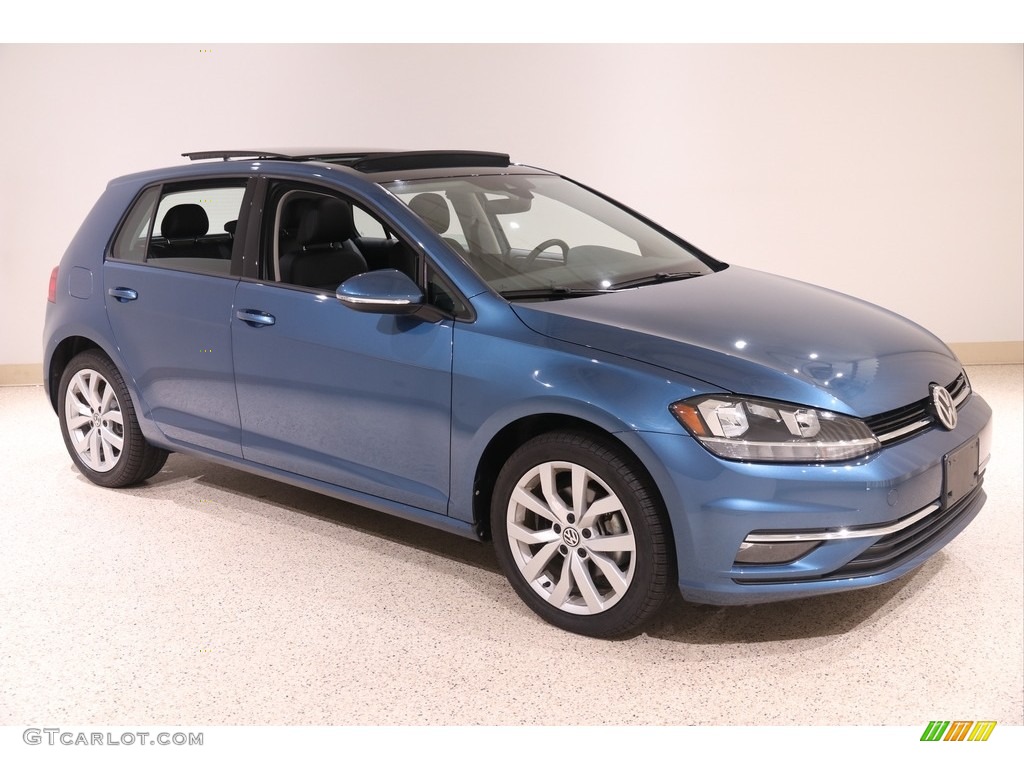 2019 Golf SE - Silk Blue Metallic / Titan Black photo #1