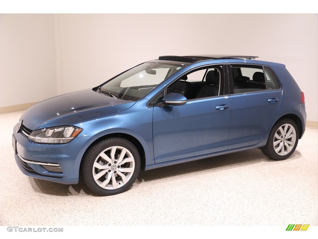 Silk Blue Metallic 2019 Volkswagen Golf SE Exterior Photo #139524876