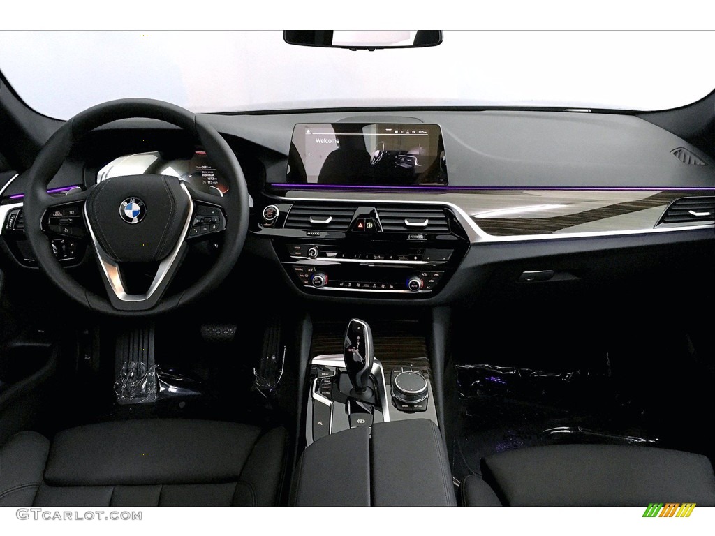 2020 5 Series 530i Sedan - Dark Graphite Metallic / Black photo #15
