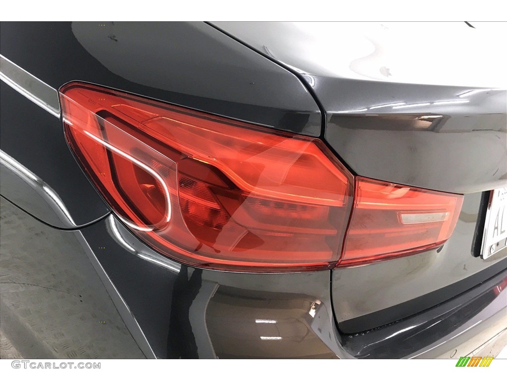 2020 5 Series 530i Sedan - Dark Graphite Metallic / Black photo #27
