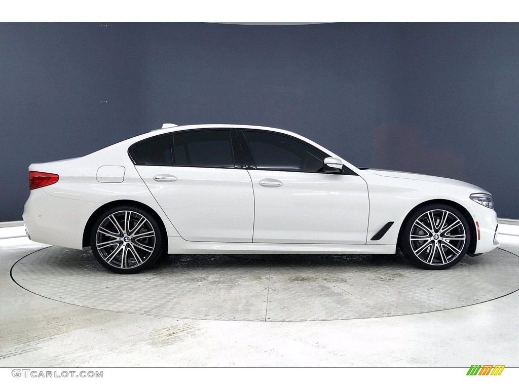 2017 5 Series 540i Sedan - Alpine White / Black photo #14