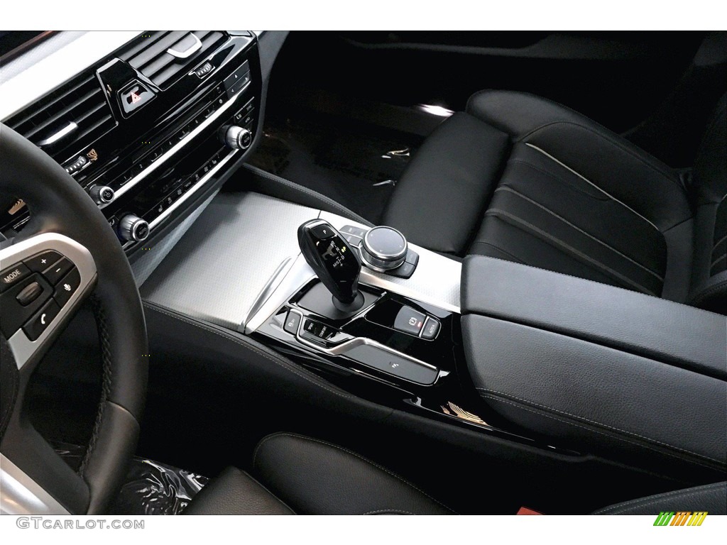 2017 5 Series 540i Sedan - Alpine White / Black photo #16