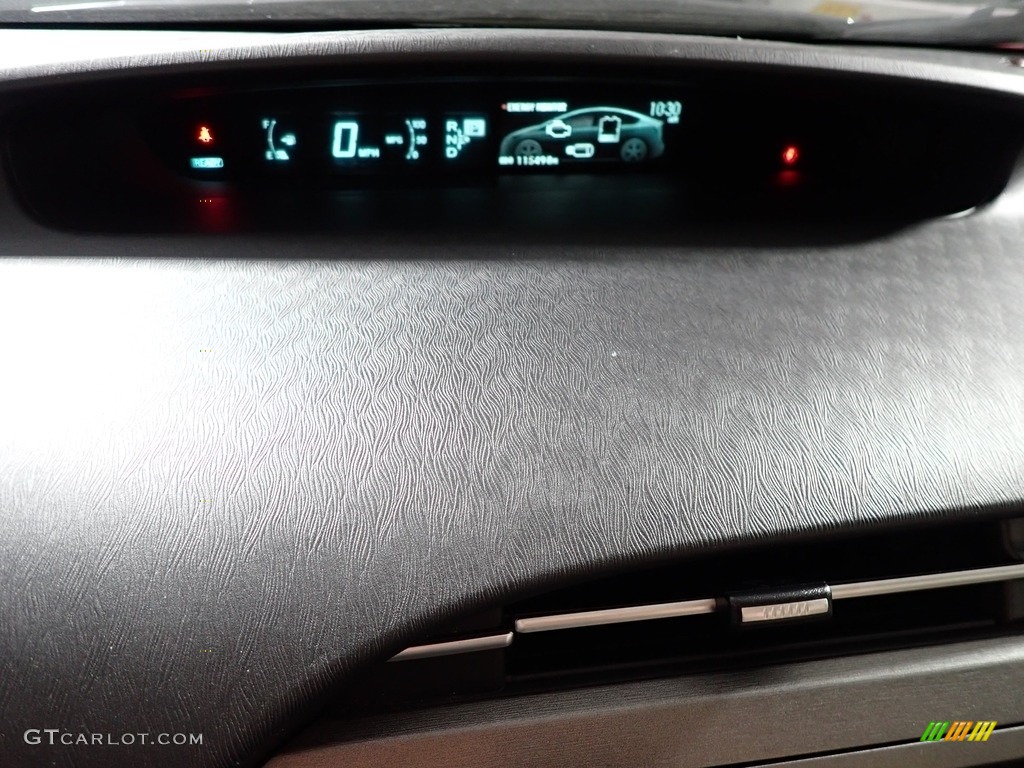 2013 Prius Two Hybrid - Barcelona Red Metallic / Dark Gray photo #27