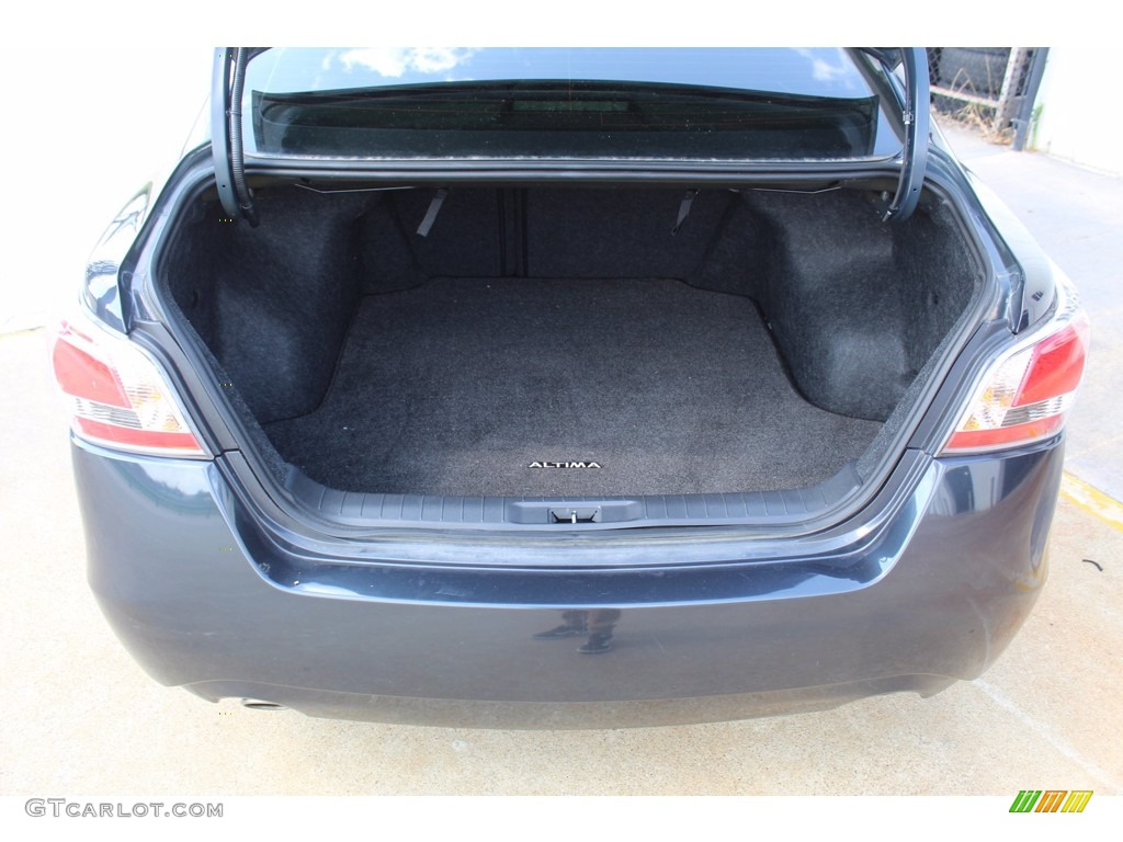 2015 Nissan Altima 3.5 SL Trunk Photos