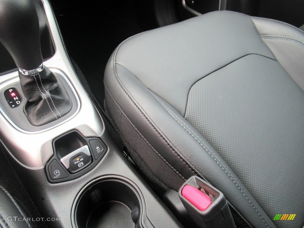 2020 Jeep Compass High Altitude Transmission Photos