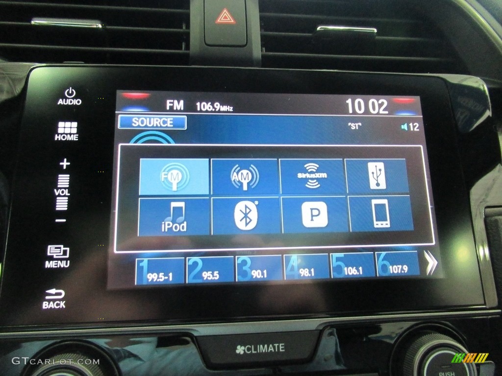 2018 Honda Civic EX-L Navi Hatchback Controls Photo #139528150