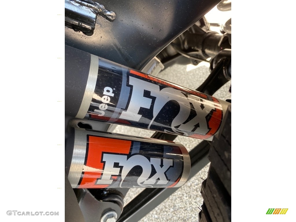 2021 Jeep Gladiator Mojave 4x4 Undercarriage Photos