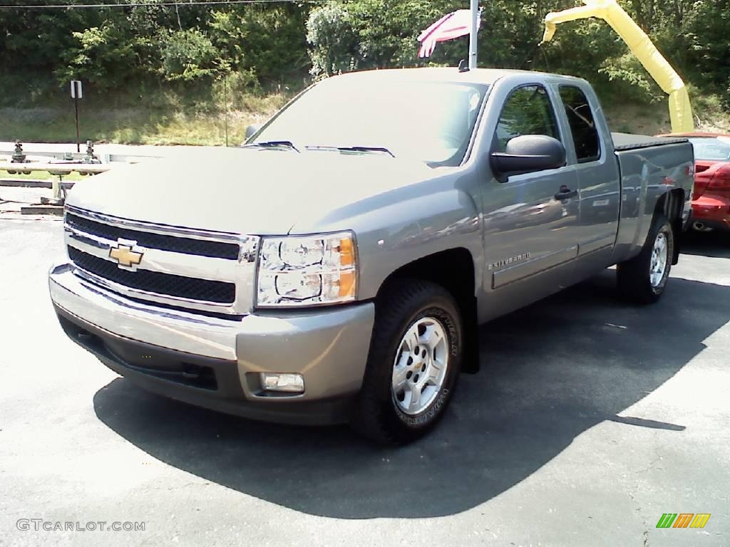 2008 Silverado 1500 LT Extended Cab 4x4 - Graystone Metallic / Dark Titanium photo #4