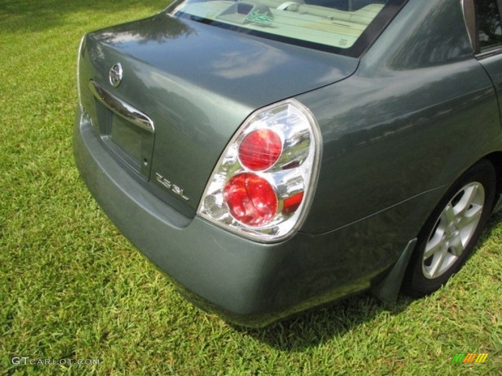 2005 Altima 2.5 S - Mystic Emerald Green / Blond photo #23