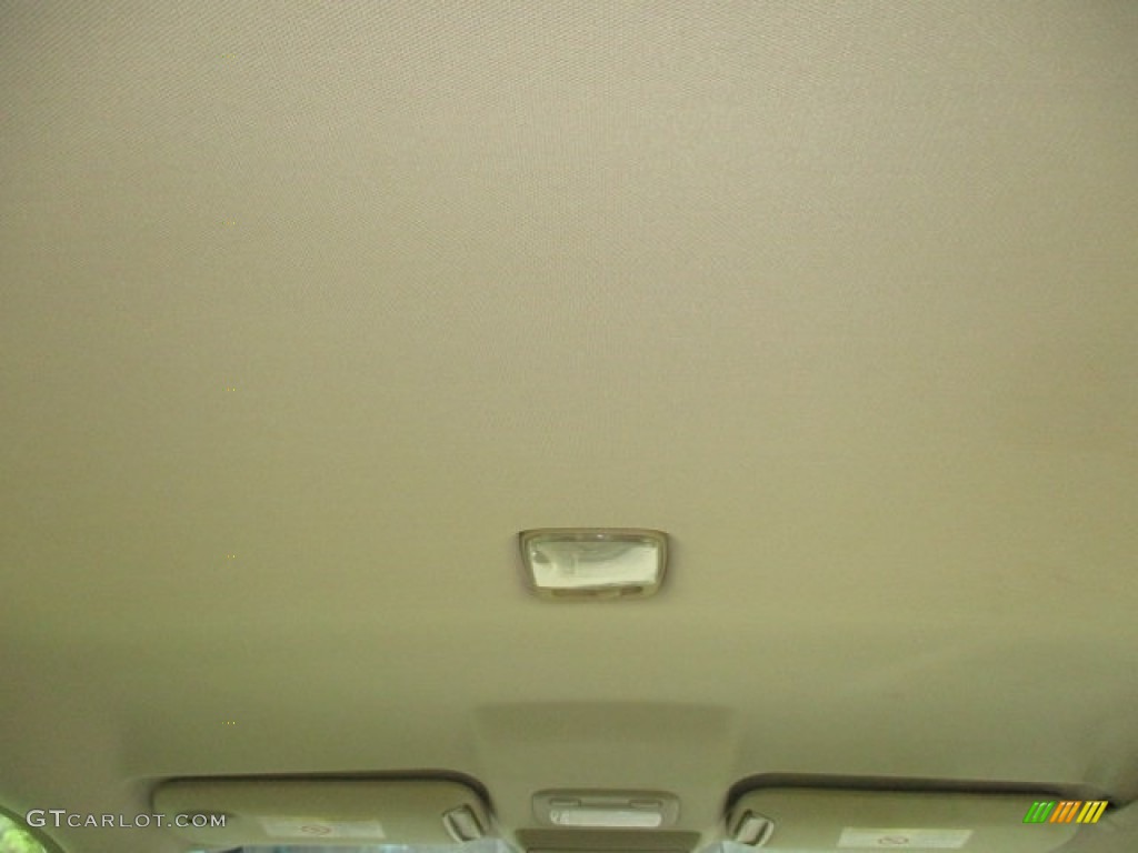 2005 Altima 2.5 S - Mystic Emerald Green / Blond photo #24