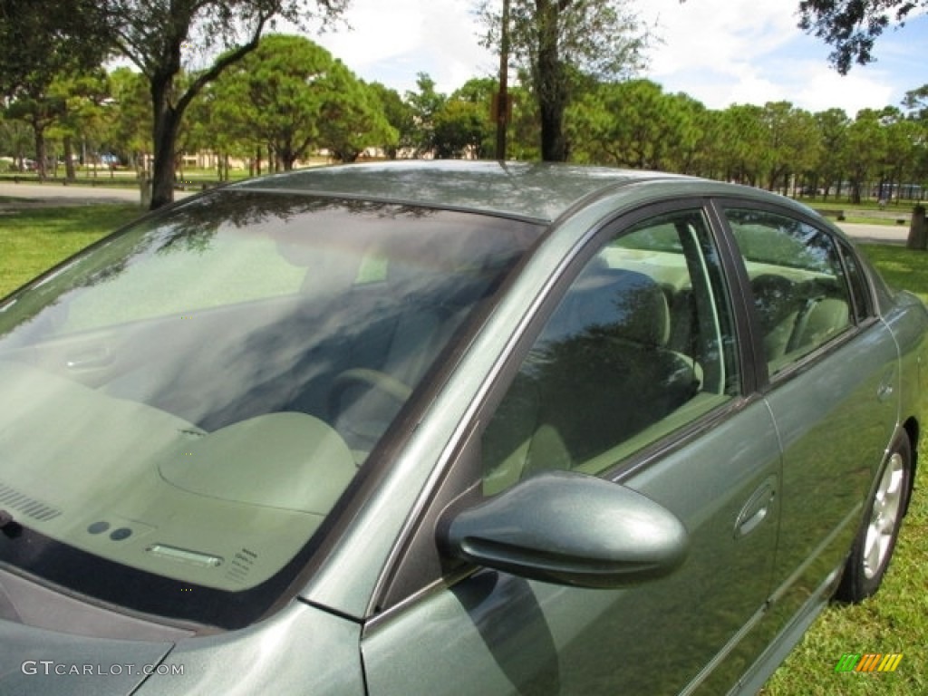 2005 Altima 2.5 S - Mystic Emerald Green / Blond photo #35