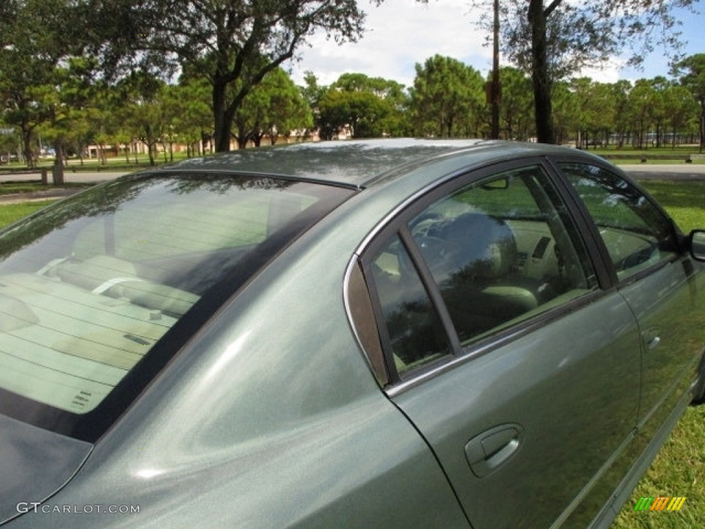2005 Altima 2.5 S - Mystic Emerald Green / Blond photo #41