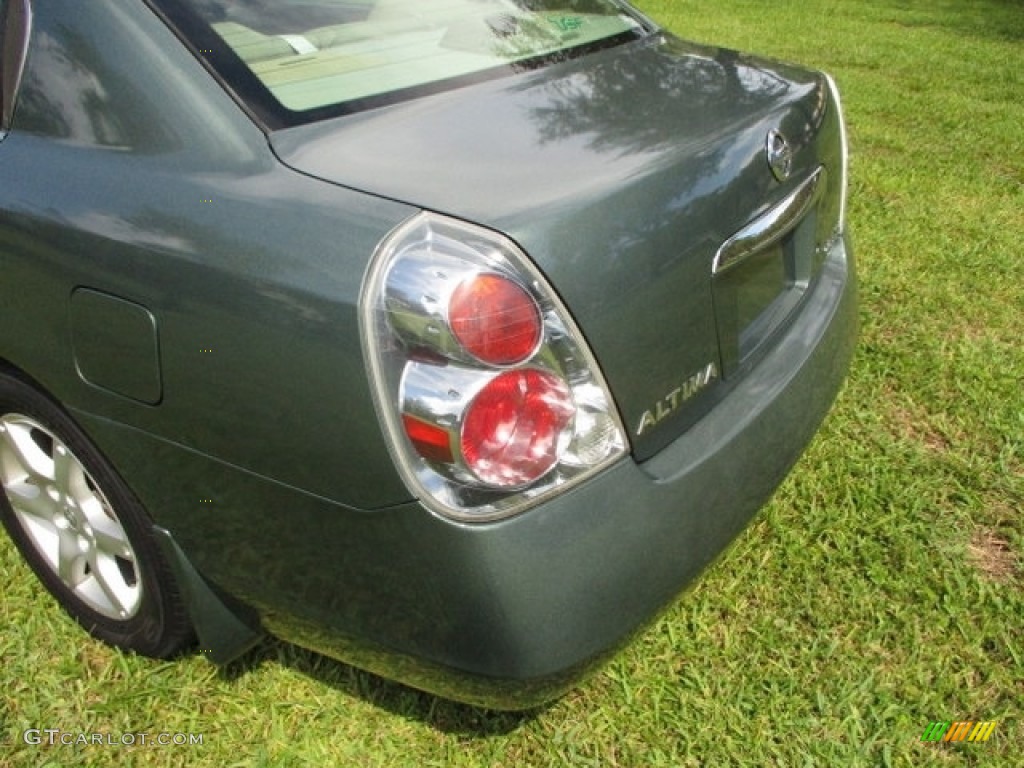 2005 Altima 2.5 S - Mystic Emerald Green / Blond photo #47