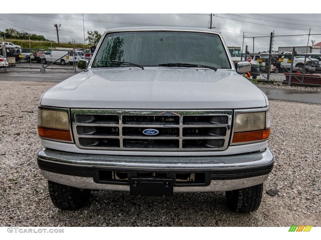 1996 F250 XL Extended Cab 4x4 - Oxford White / Beige photo #9