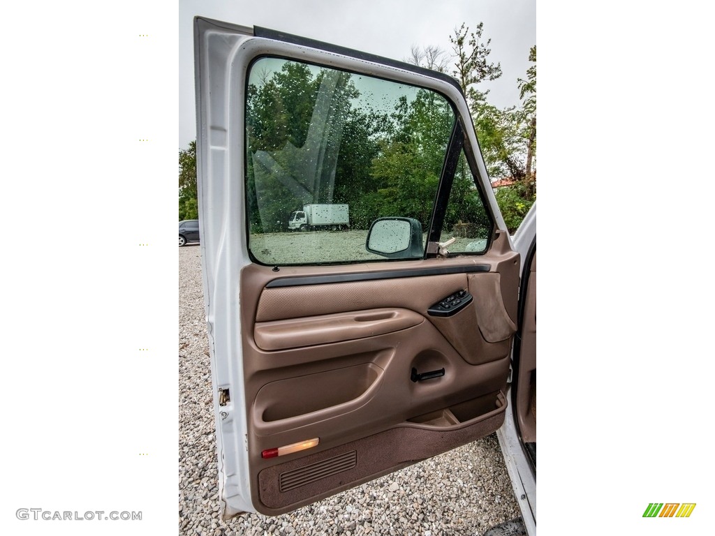 1996 Ford F250 XL Extended Cab 4x4 Beige Door Panel Photo #139532059