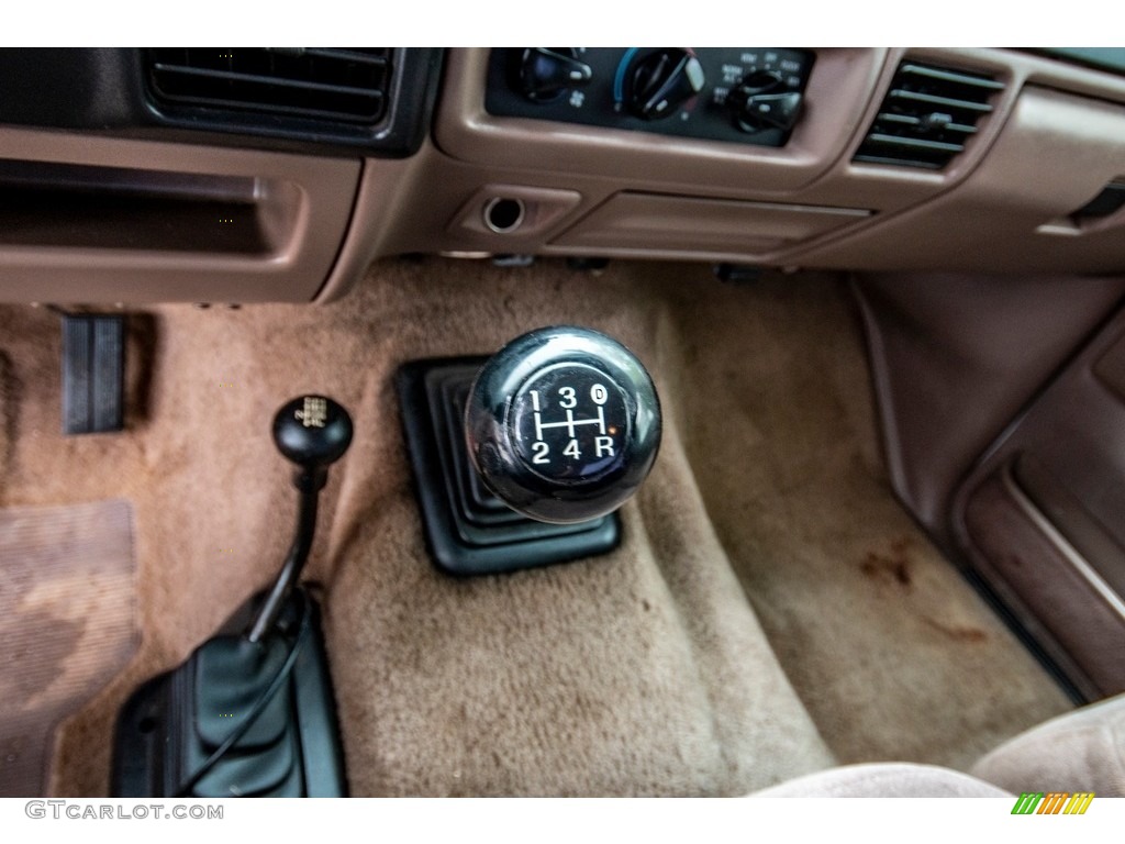 1996 Ford F250 XL Extended Cab 4x4 4 Speed Automatic Transmission Photo #139532416