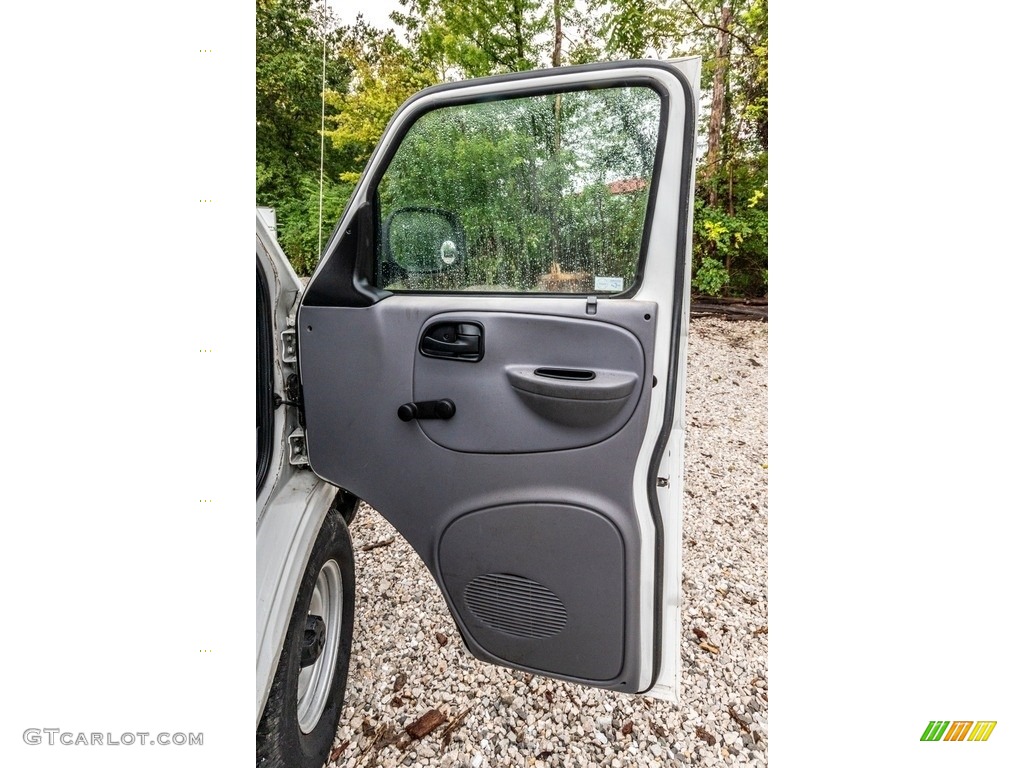 1999 Ram Van 1500 Commercial - Bright White / Mist Gray photo #29