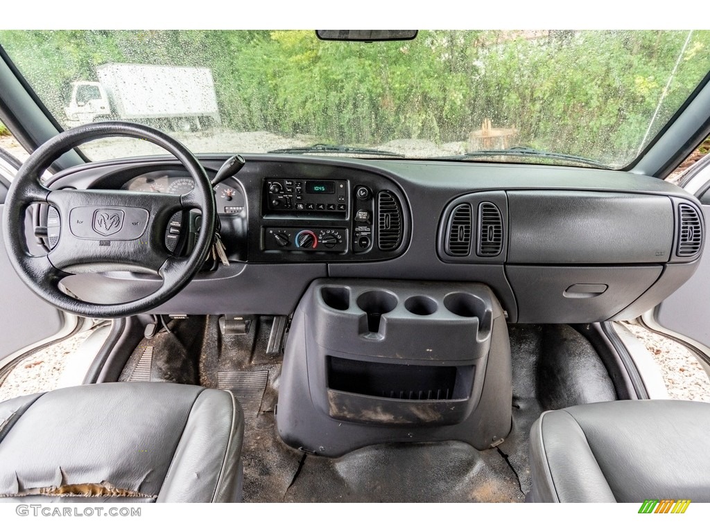 1999 Ram Van 1500 Commercial - Bright White / Mist Gray photo #33