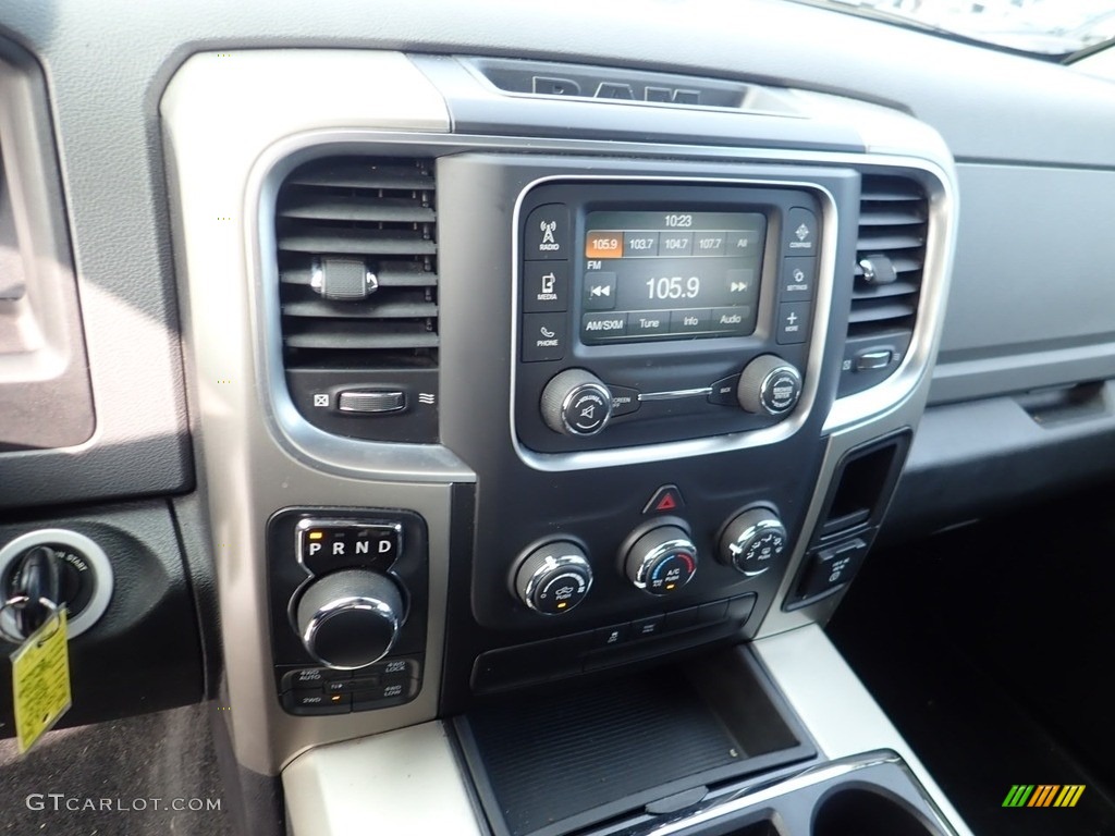 2015 Ram 1500 Big Horn Crew Cab 4x4 Controls Photo #139540023