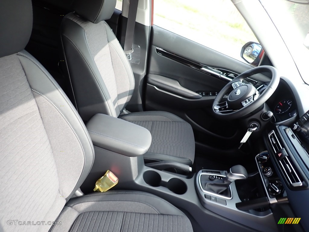 2021 Kia Seltos S Front Seat Photo #139540057