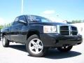 Brilliant Black Crystal Pearl - Dakota SXT Club Cab Photo No. 1