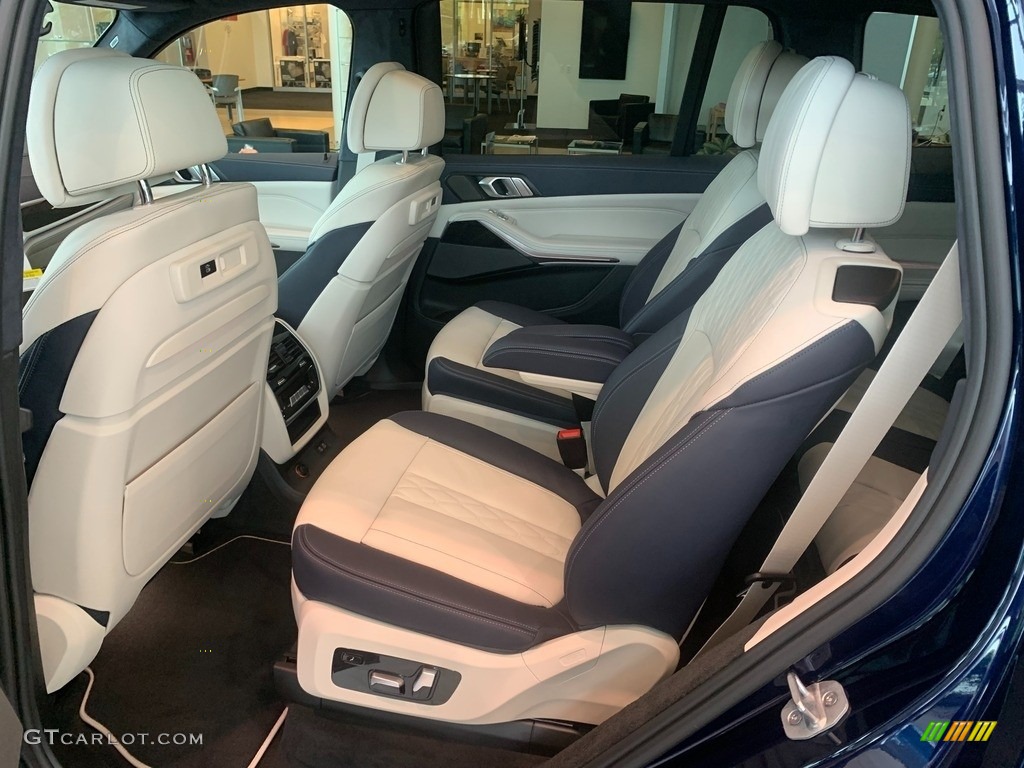 2021 BMW X7 M50i Rear Seat Photo #139540443