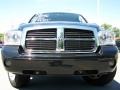 Brilliant Black Crystal Pearl - Dakota SXT Club Cab Photo No. 3