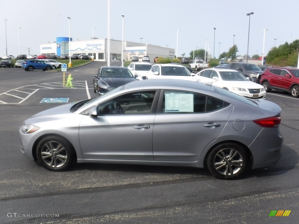 2017 Elantra SE - Gray / Gray photo #5