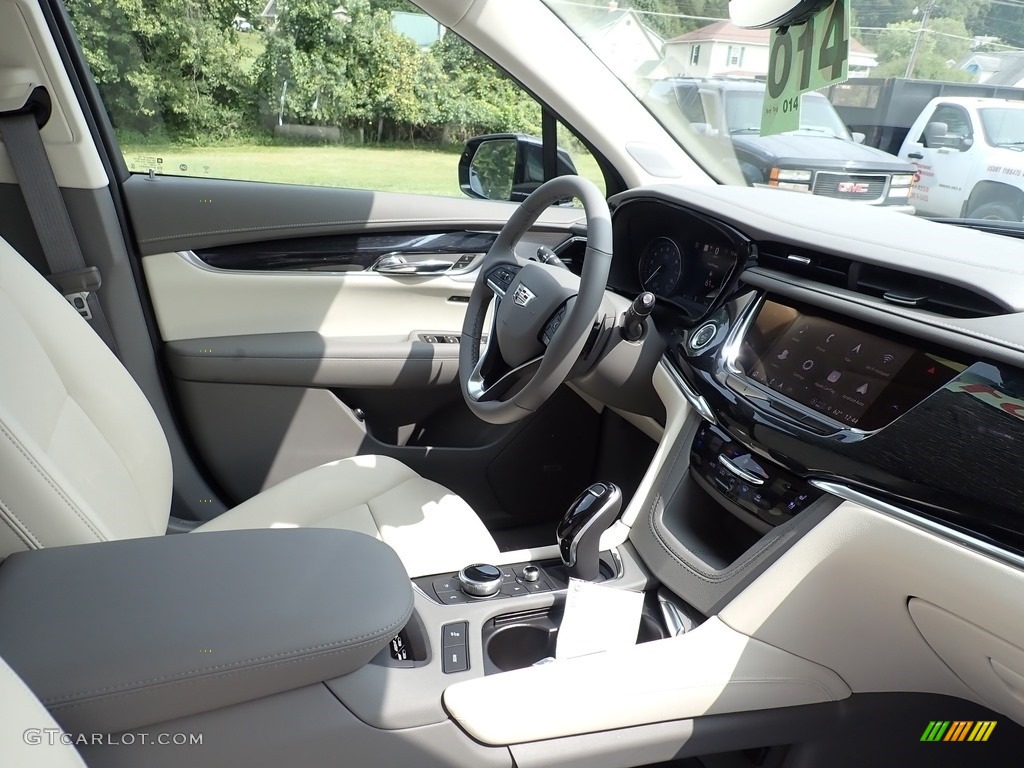 Cirrus/Jet Black Accents Interior 2021 Cadillac XT6 Premium Luxury Photo #139548557