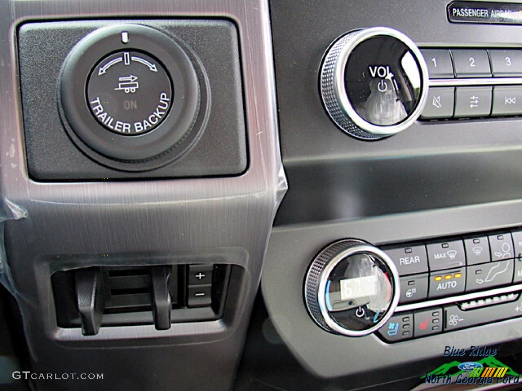 2020 Expedition Platinum Max 4x4 - Rapid Red / Medium Soft Ceramic photo #25