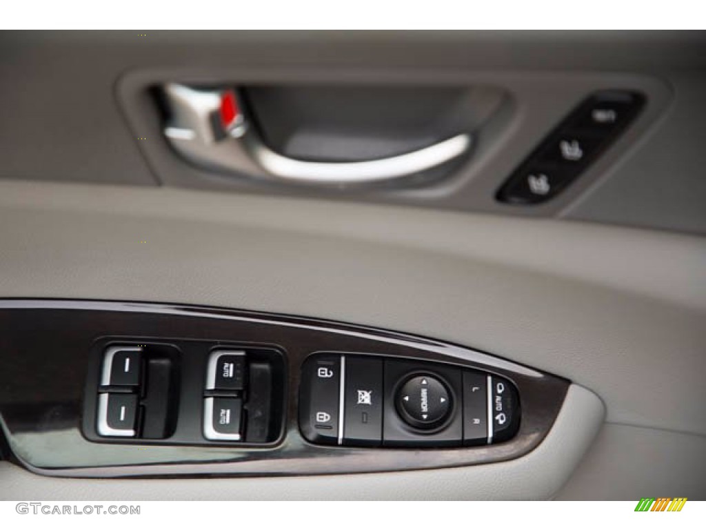 2017 Kia Optima EX Gray Door Panel Photo #139552565