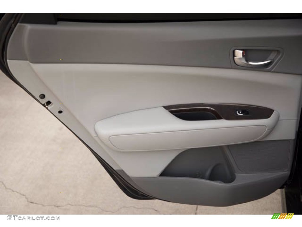 2017 Kia Optima EX Gray Door Panel Photo #139552589