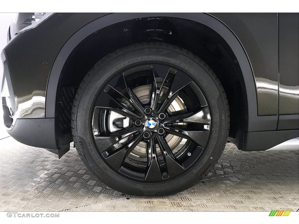 2020 X1 sDrive28i - Dark Olive Metallic / Black photo #12