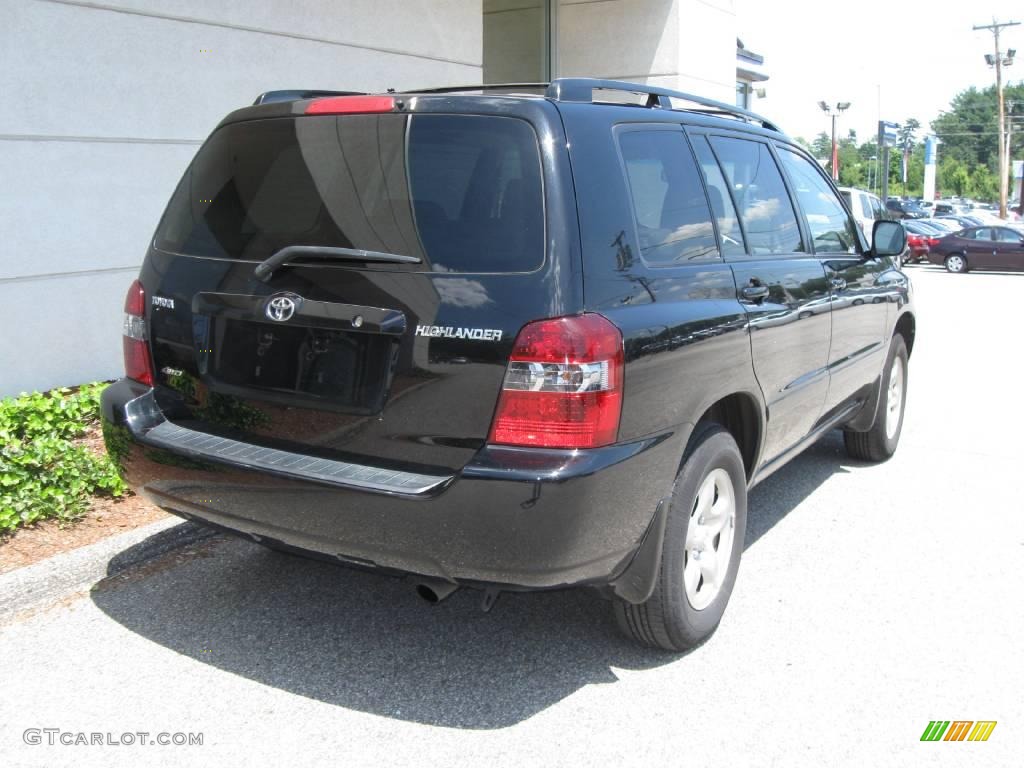 2004 Highlander 4WD - Black / Ivory photo #3