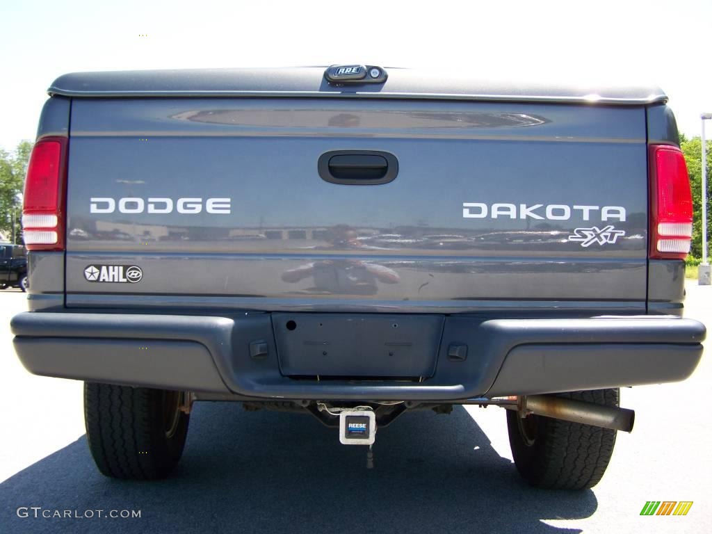 2004 Dakota SXT Quad Cab 4x4 - Graphite Metallic / Dark Slate Gray photo #6