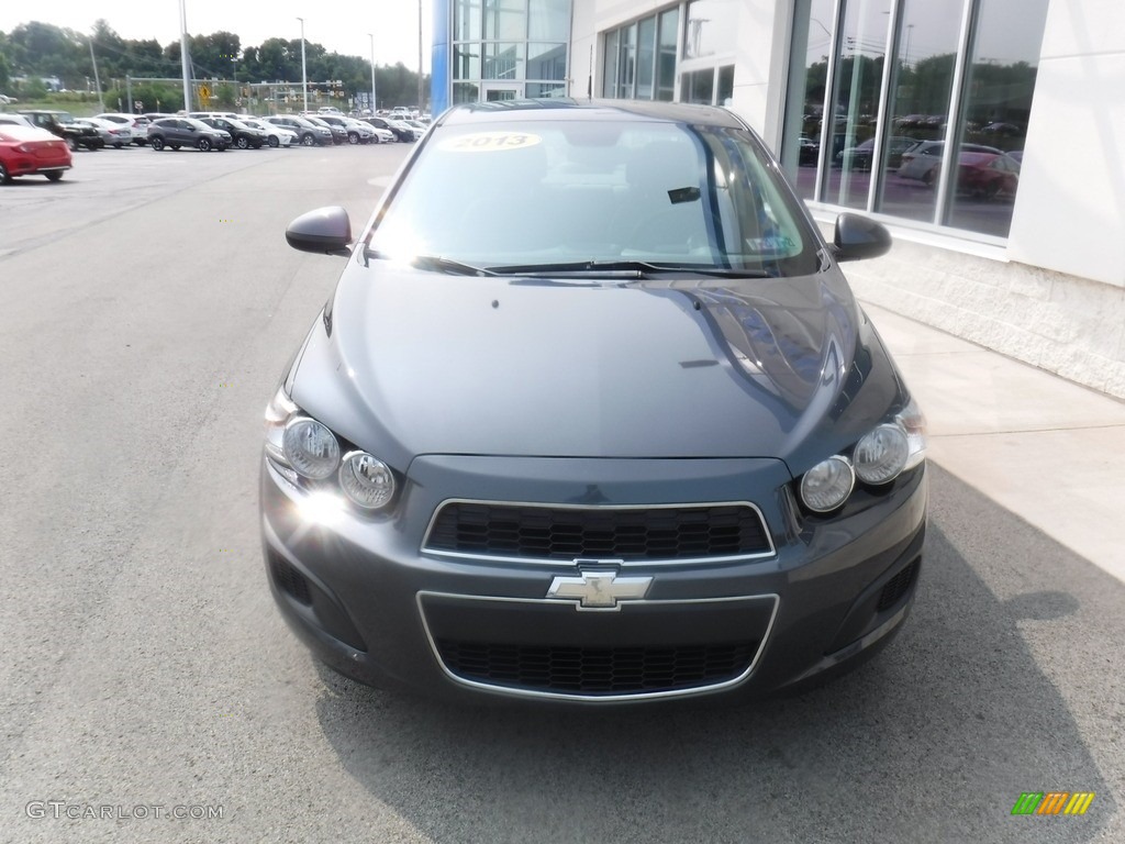 2013 Sonic LS Sedan - Cyber Gray Metallic / Jet Black/Dark Titanium photo #4