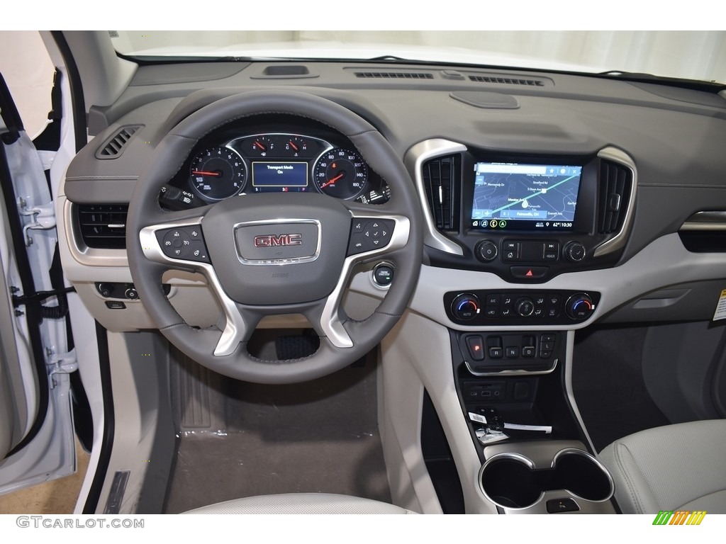 2020 GMC Terrain Denali AWD Dashboard Photos