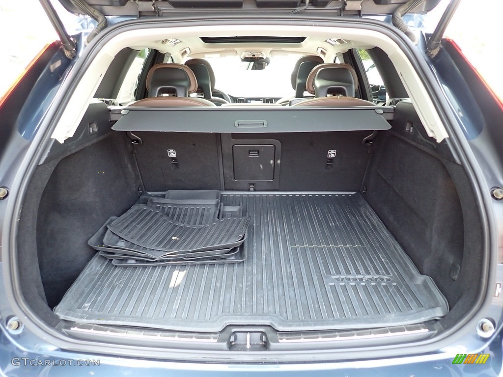 2018 XC60 T5 AWD Inscription - Denim Blue Metallic / Maroon Brown photo #5