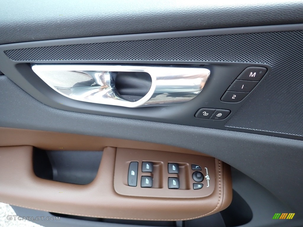 2018 XC60 T5 AWD Inscription - Denim Blue Metallic / Maroon Brown photo #15