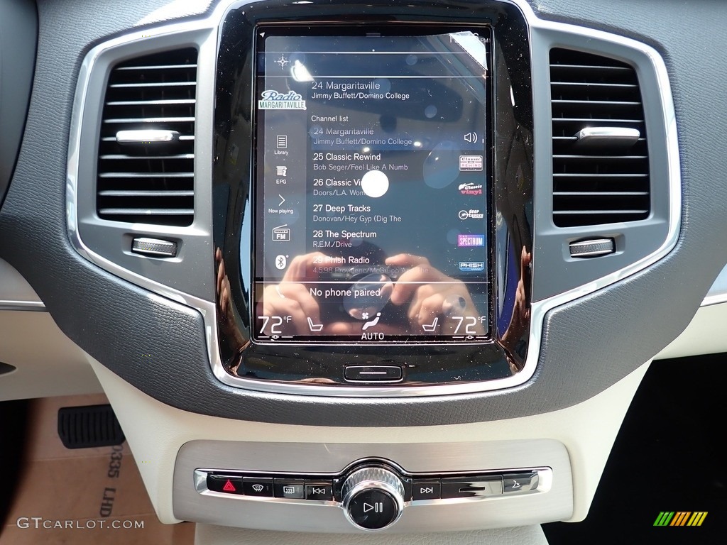 2021 Volvo XC90 T5 AWD Momentum Controls Photo #139561694