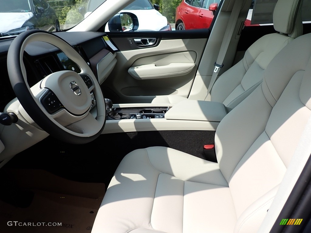 2021 Volvo XC60 T5 AWD Momentum Front Seat Photo #139561893