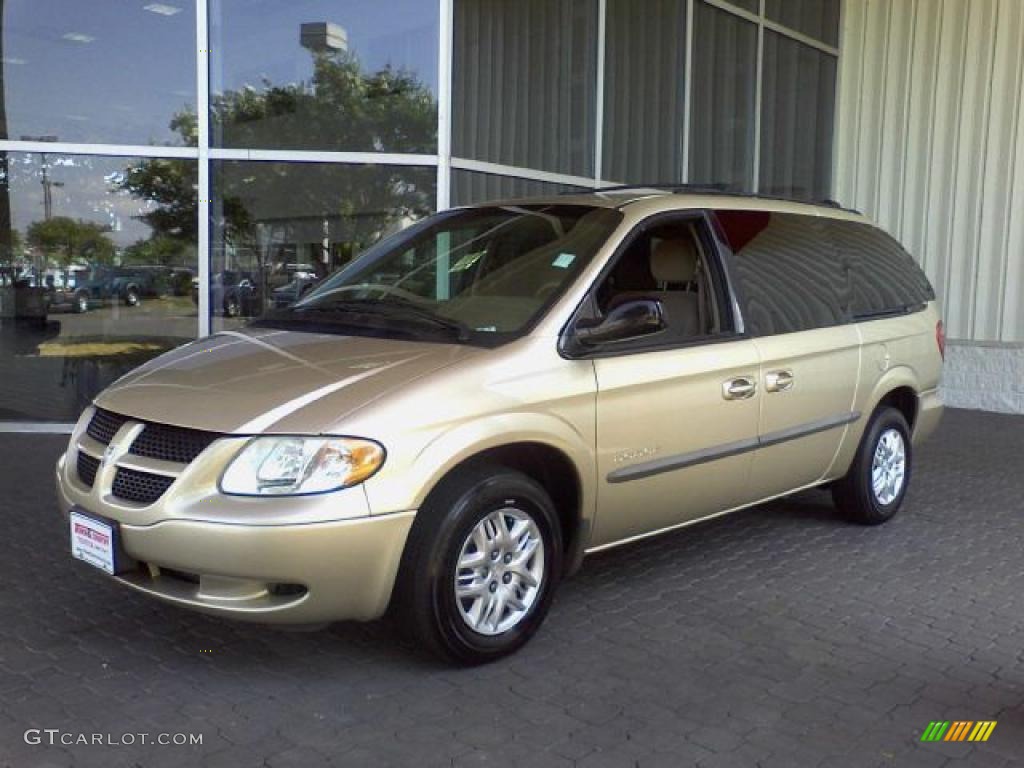 2001 Grand Caravan Sport - Champagne Pearl / Sandstone photo #3